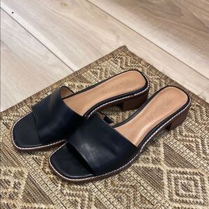 Madewell Black Leather Slide Sandals size 6.5